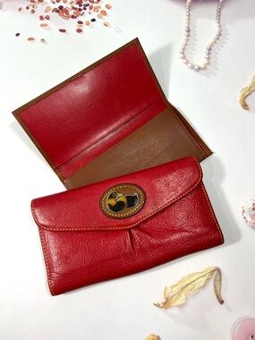 🦆 DOONEY & BOURKE RED TRIFOLD LEATHER WALLET CLUTCH WITH TORTOISE DUCK LOGO